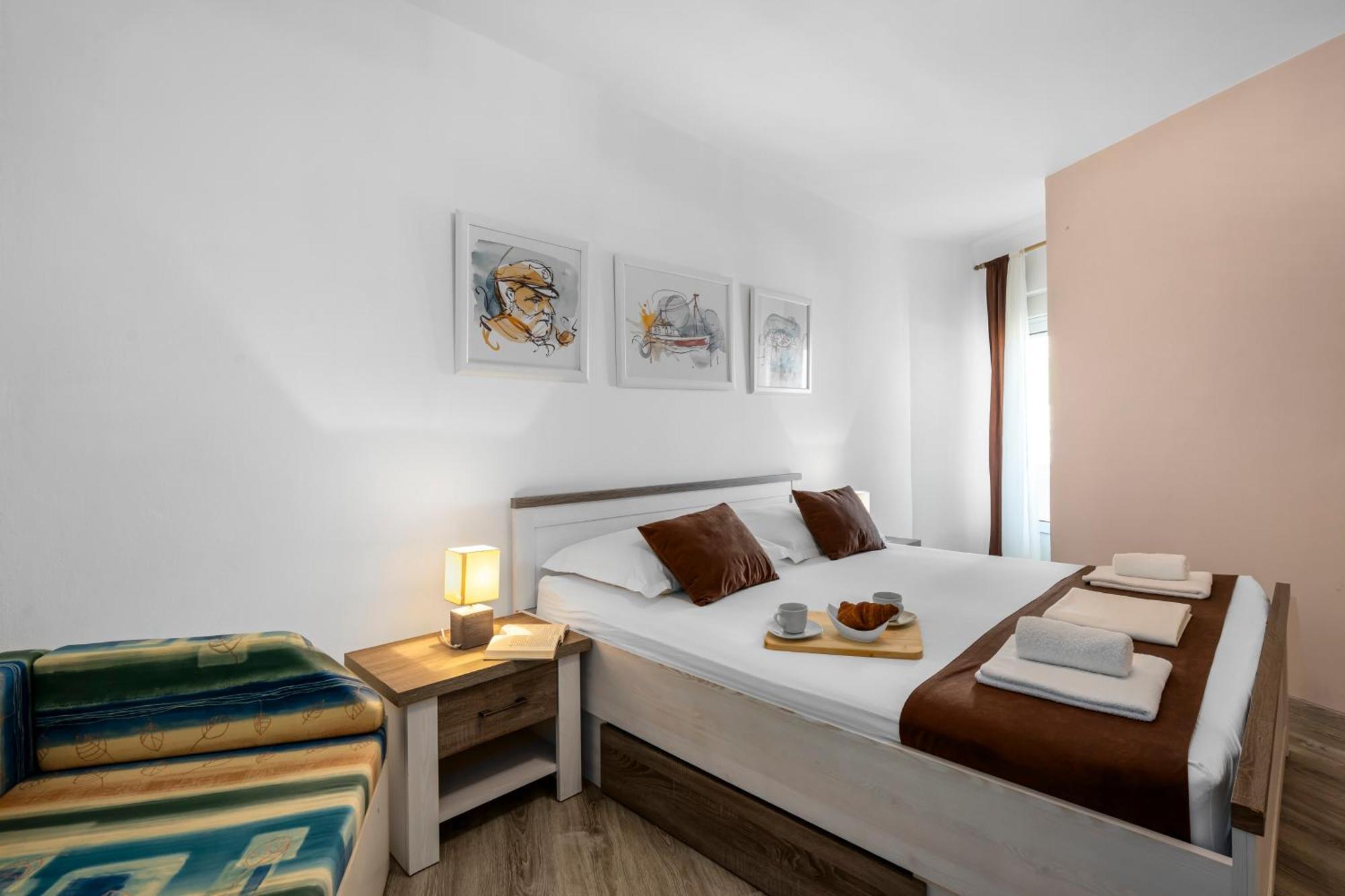 Aquarius Apartments - Beachside With Heated Pool Vodice Camera foto